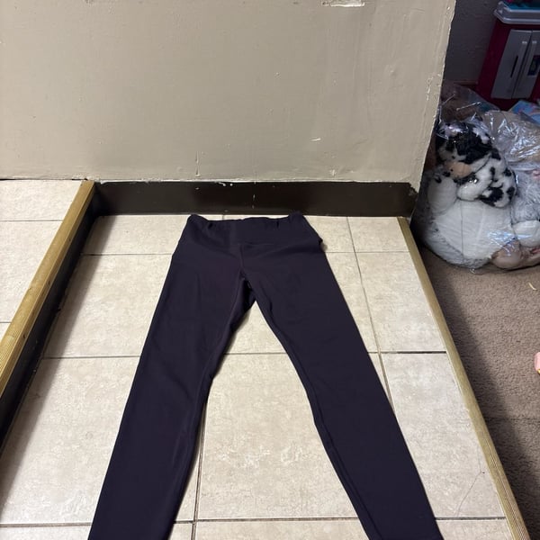 Yogalicious Lux High-Rise Leggings in Deep Purple Size M