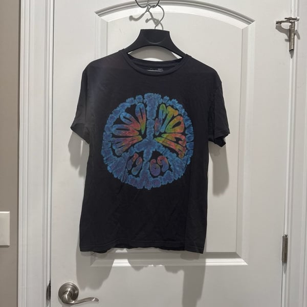 Vintage Woodstock 1969 3 Days of Peace & Music 2009 Commemorative Tie Dye Peace Sign T-Shirt