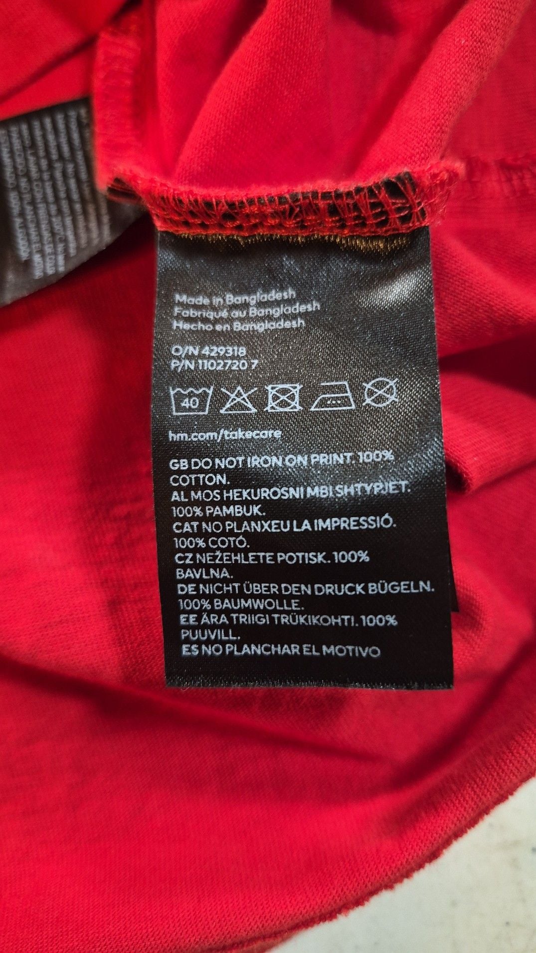 H&M Relaxed Fit Printed Red Graphic T-Shirt Plans About Plants 6