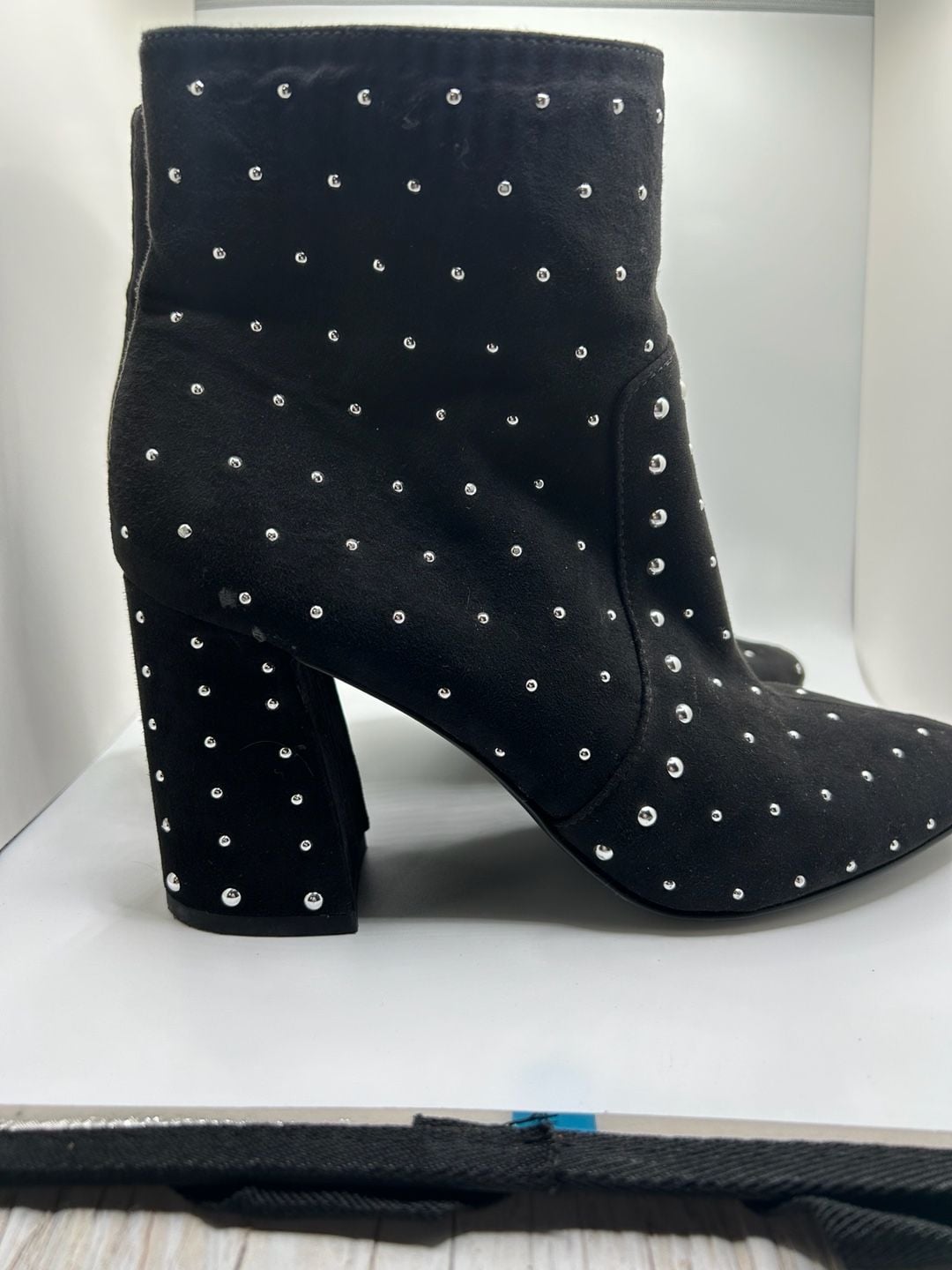 Gianni Bini Black Faux Suede Studded Pointed Toe Block Heel Ankle Boots 4