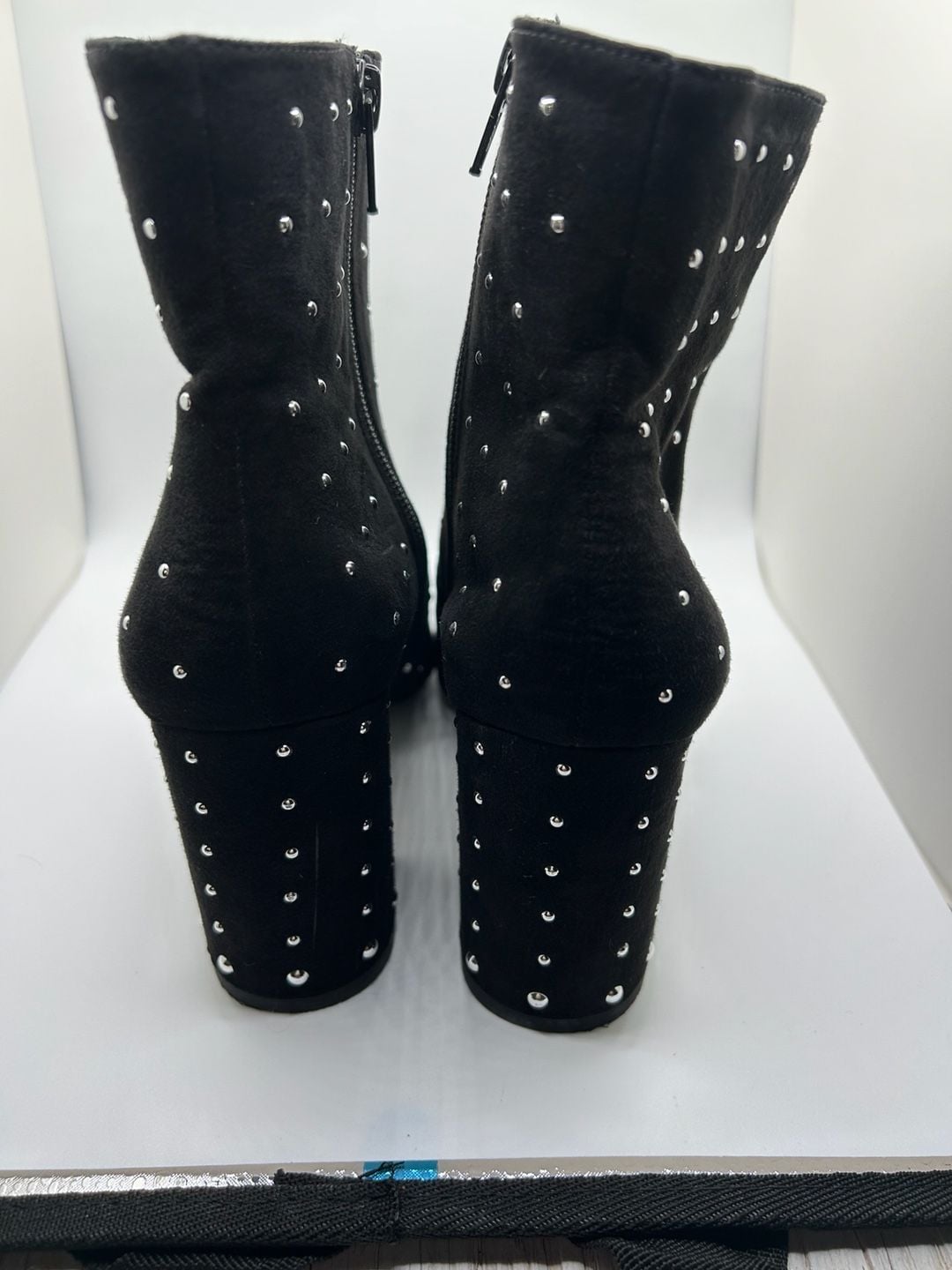 Gianni Bini Black Faux Suede Studded Pointed Toe Block Heel Ankle Boots 5