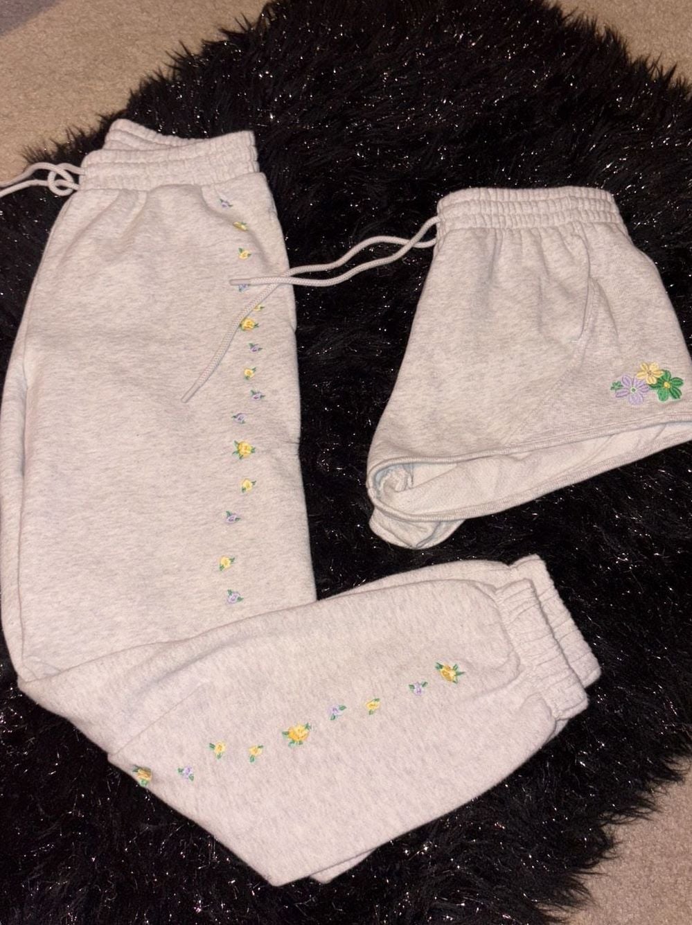 Victoria's Secret PINK Embroidered Floral Fleece Joggers and Shorts Lounge Set 1