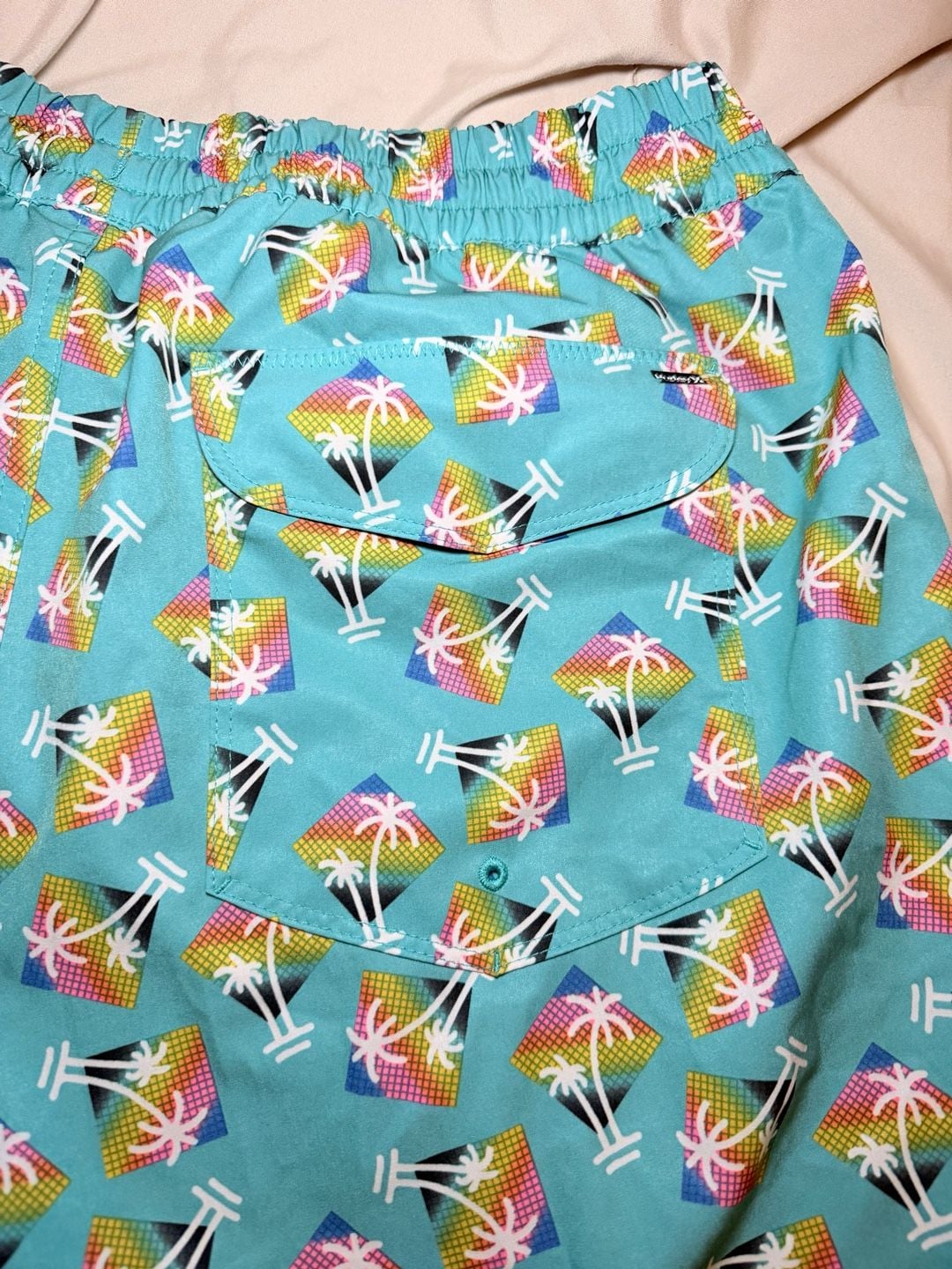 Hurley Men's Rainbow Palm Tree AOP Volley Swim Trunk Shorts Aqua XL 4
