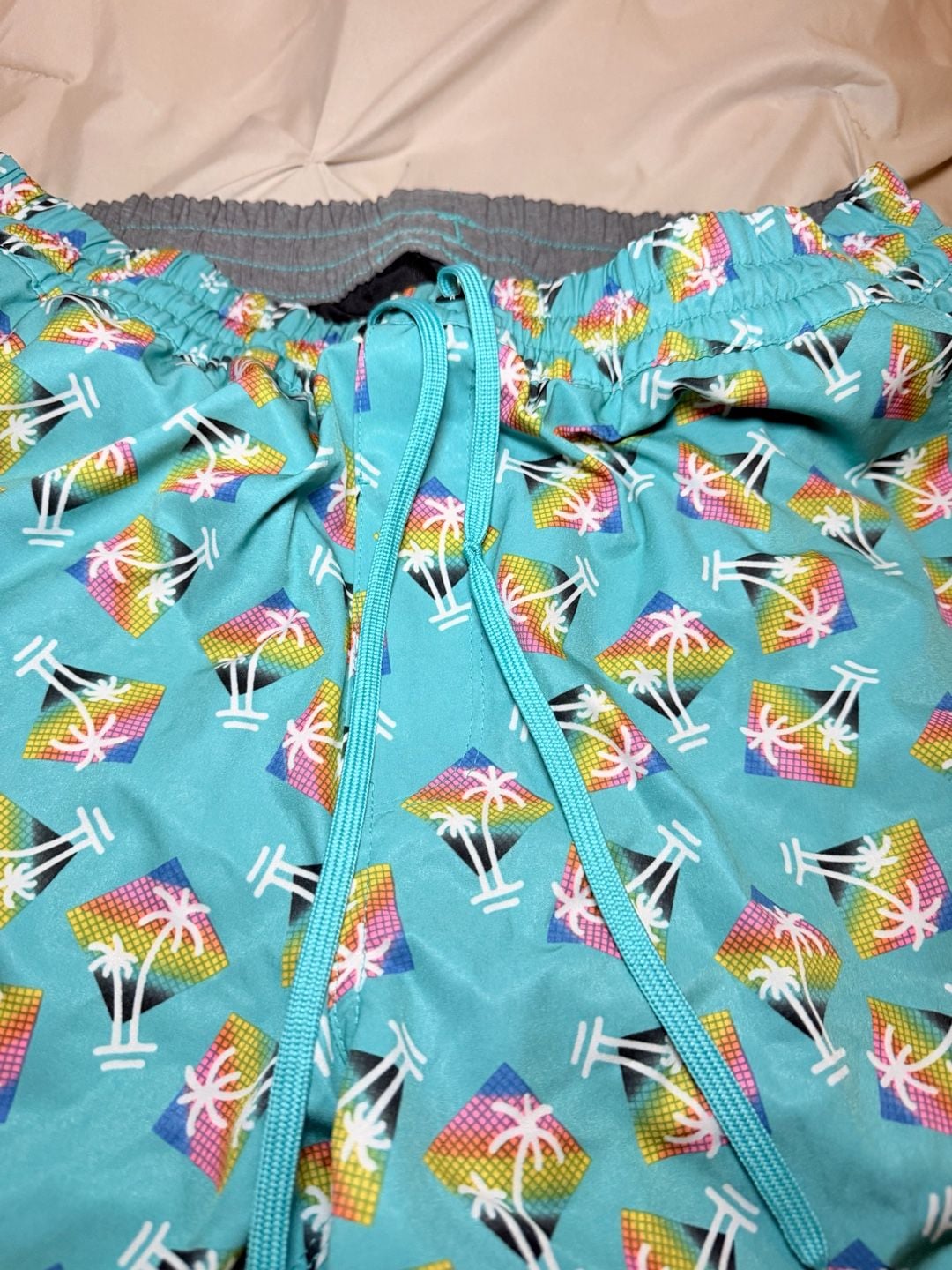 Hurley Men's Rainbow Palm Tree AOP Volley Swim Trunk Shorts Aqua XL 6