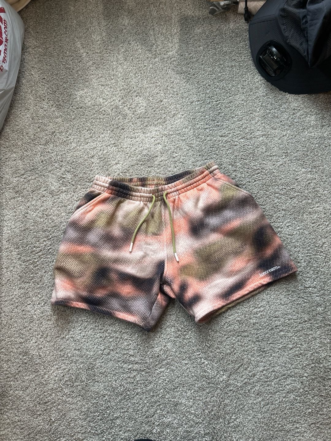 ICECREAM Antique White Growth Sweat Shorts 2