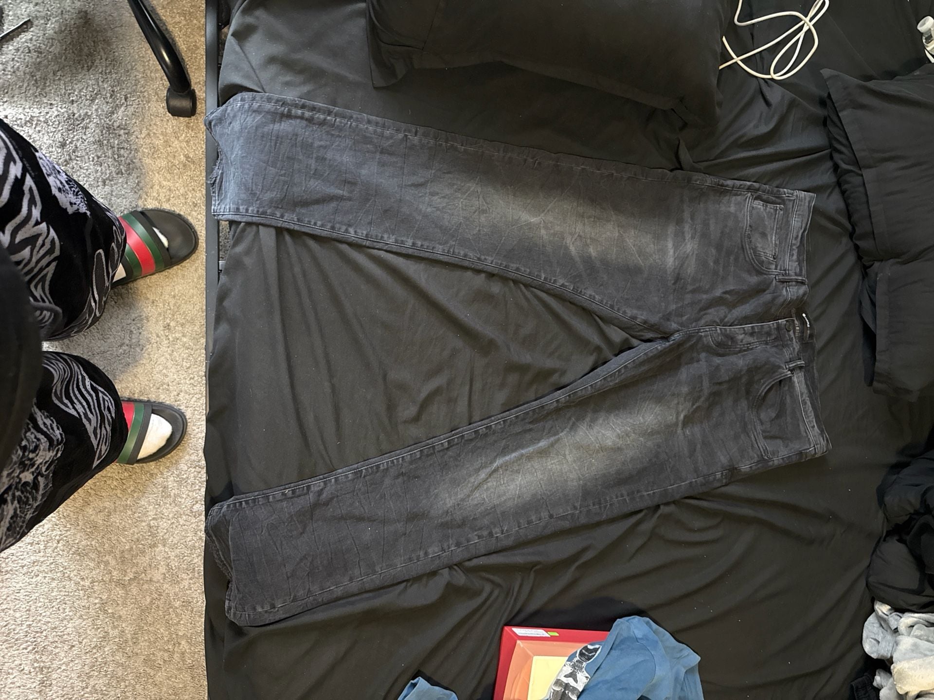 Purple Brand P001 Low Rise Slim Jeans Black Oil Wash 1