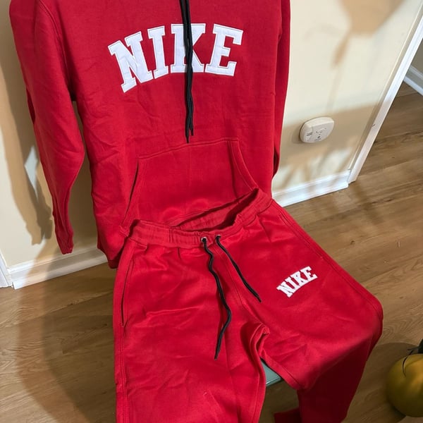 Nike Men's Varsity Arch Logo Fleece Tracksuit Hoodie and Joggers Set