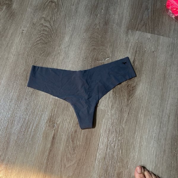 PINK Victoria's Secret Dark Grey No Show Seamless Thong Panty