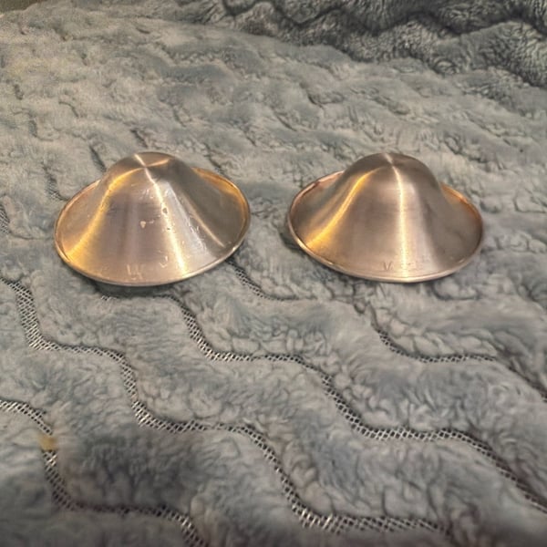  Silver Nursing (sore nipples) - Nipple Shields for Breastfeeding