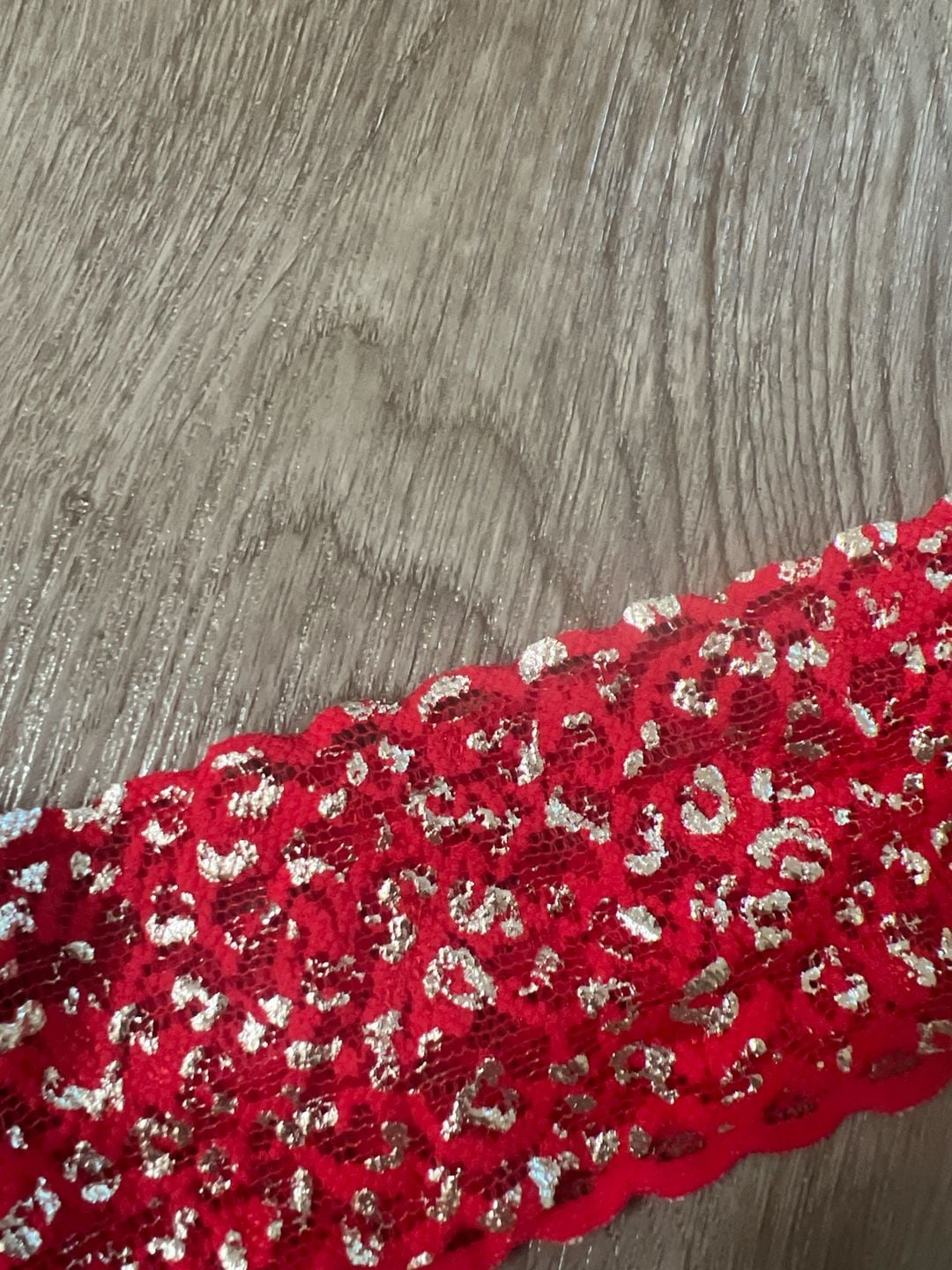 Vintage Victoria's Secret One Size V-String Lace Thong Red Leopard Print 10