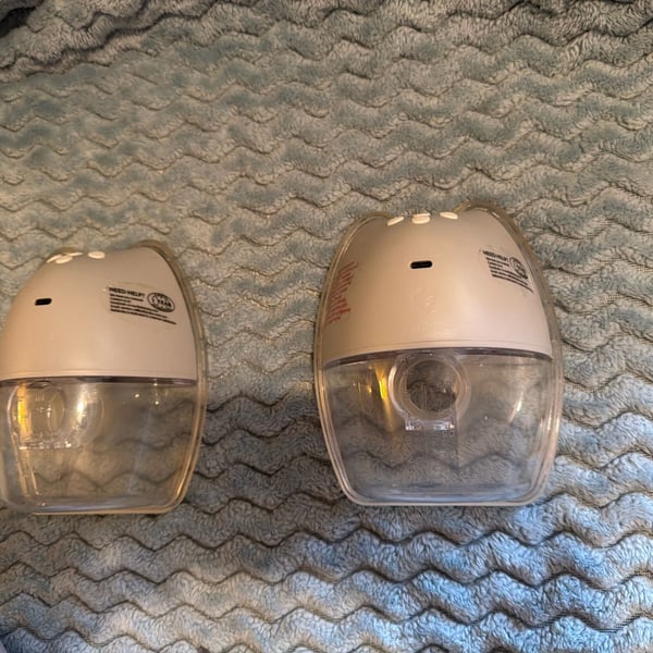 Bellababy Wearable Electric Breast Pump BLA8039 Pair with 24mm Flanges