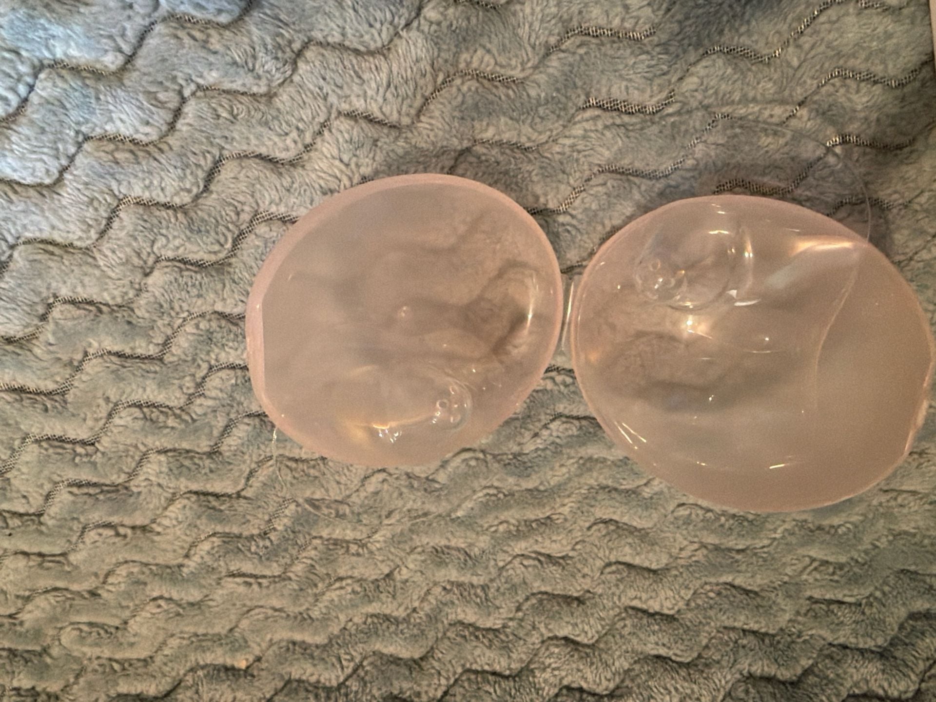 Momcozy Silicone Nipple Shields for Breastfeeding, Size M (20mm), 2 Count 3