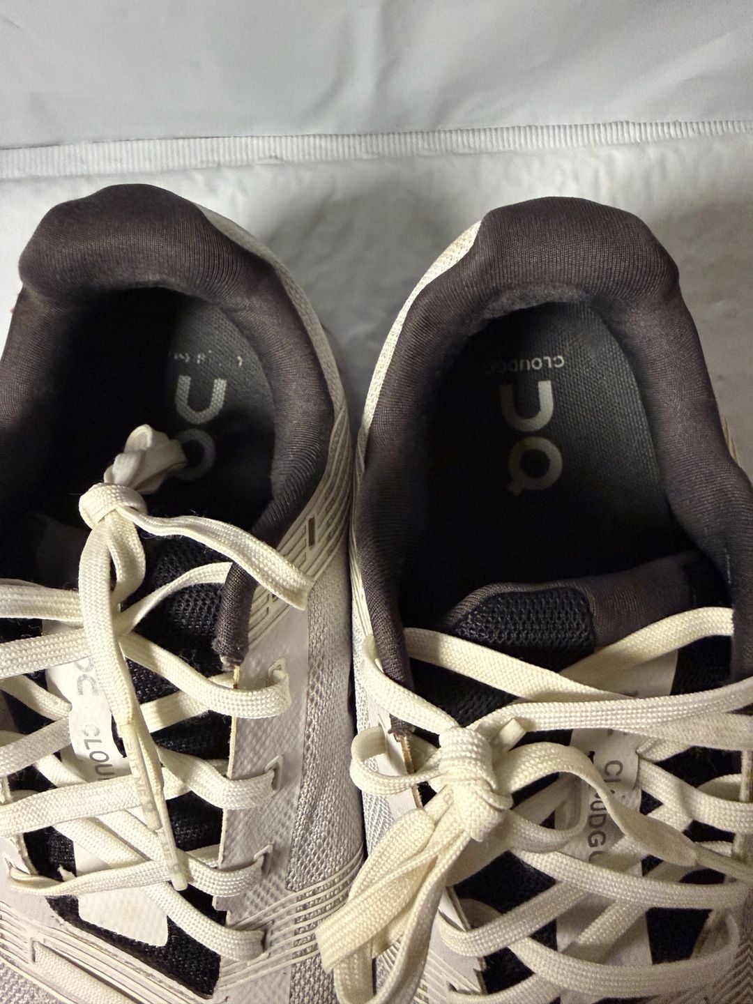 On Running Cloudgo White Glacier Lightweight Running Shoes Women's Size 9.5 3