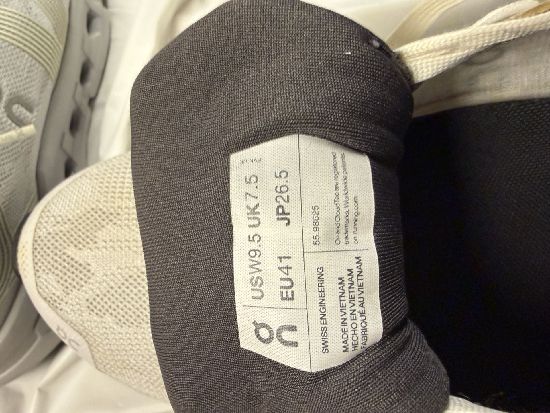 On Running Cloudgo White Glacier Lightweight Running Shoes Women's Size 9.5 8