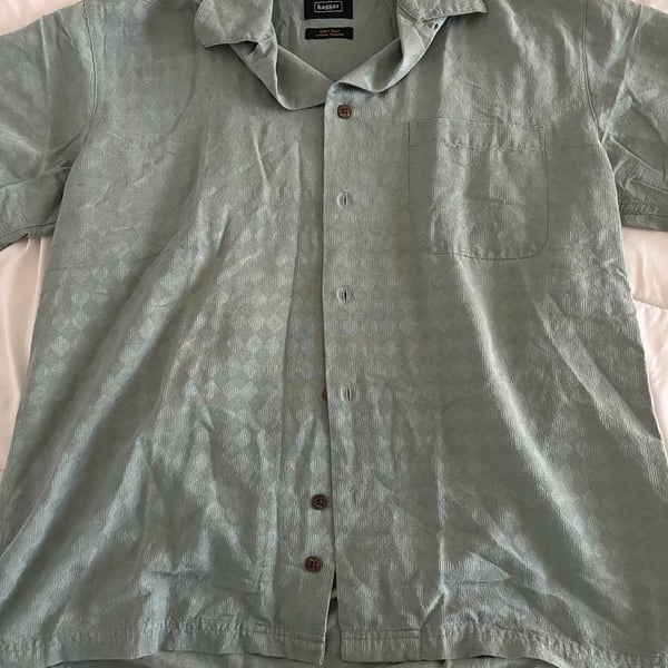 Haggar 100% Silk Machine Washable Textured Square Pattern Sage Green Short Sleeve Camp Shirt Small