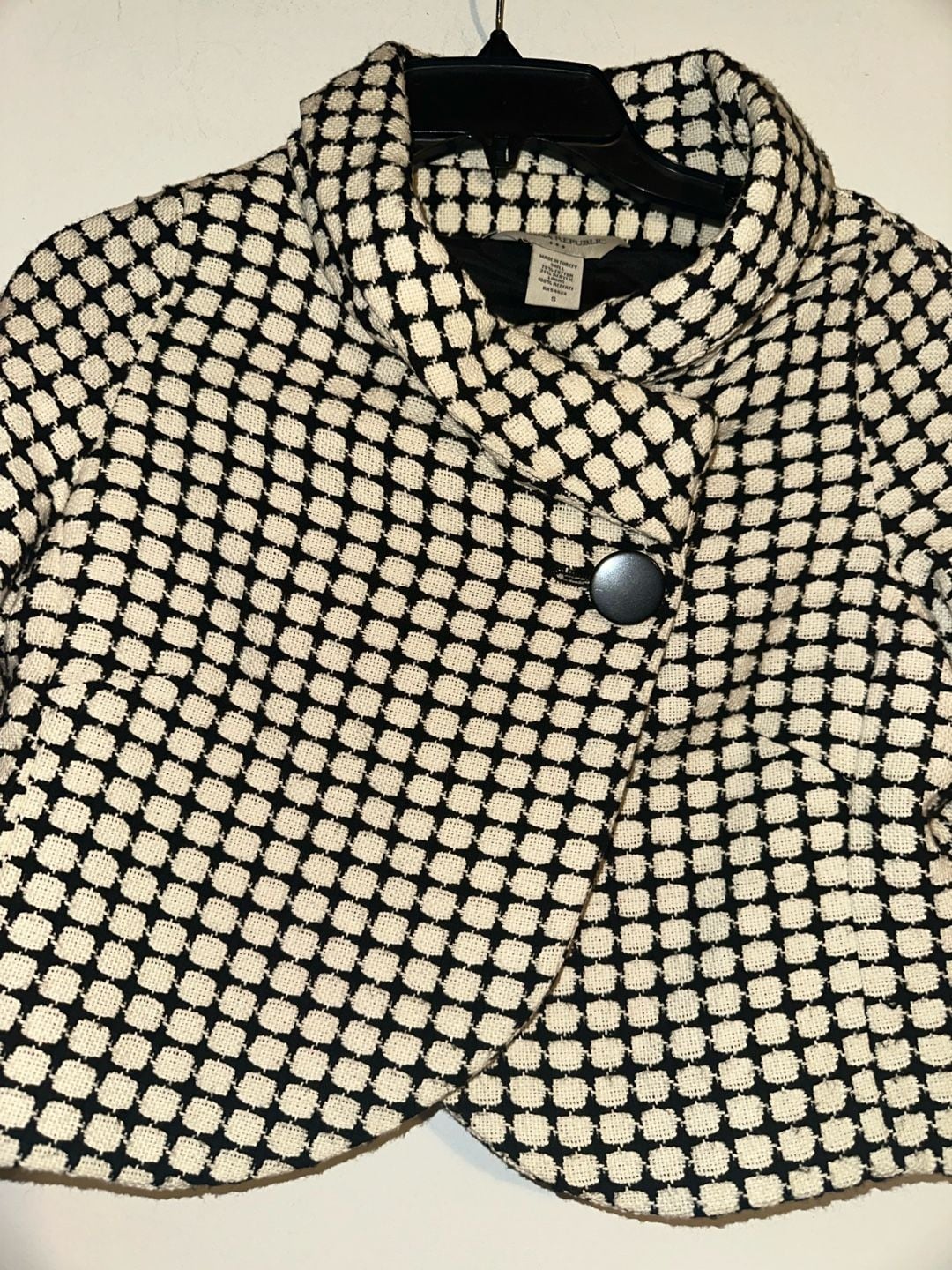 Banana Republic Black Ivory Geometric Textured Cropped Bolero Jacket Small Lined 3