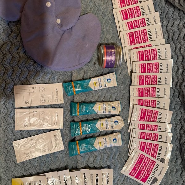 Breastfeeding Bundle - Lansinoh Balm, Medela Wipes, Milkflow, & Hydration Sticks