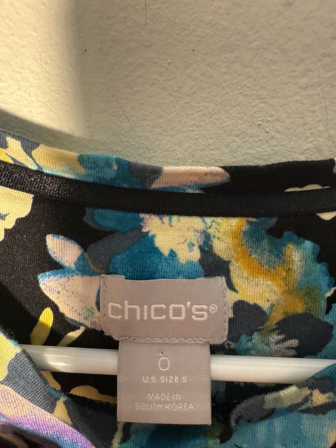 Chico's Blue and Yellow Floral Long Sleeve Knit Top Size 0 Small 4