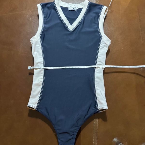 Vintage Calvin Klein Jeans Navy and White Colorblock Bodysuit
