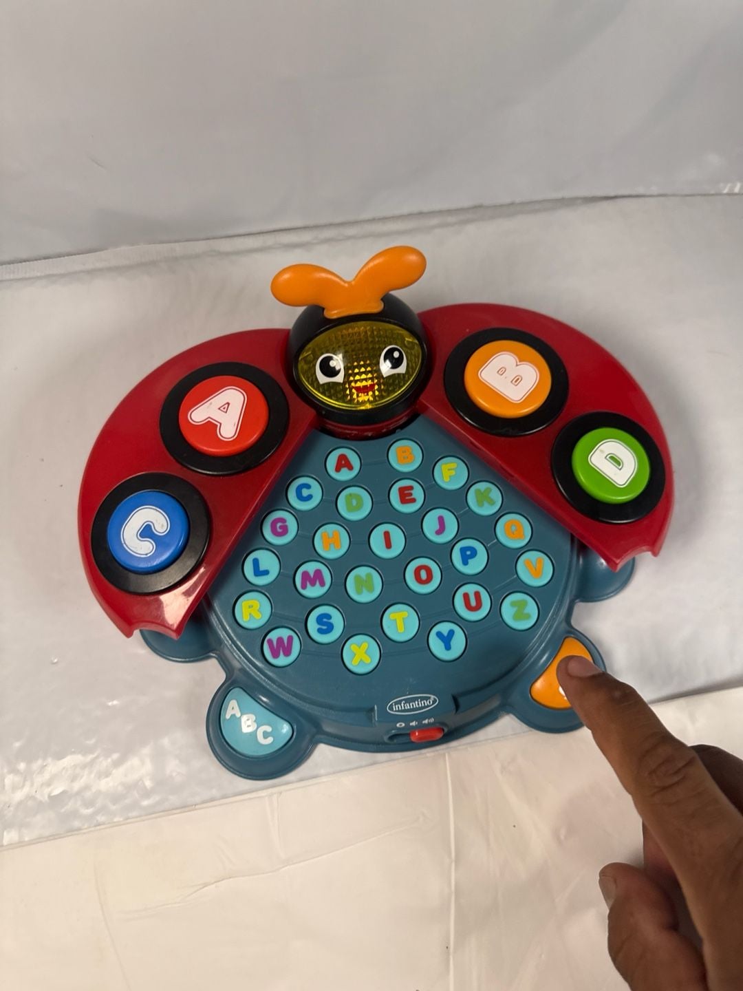 Infantino Alphabet & Colors Learning Beetle Musical Toy 3