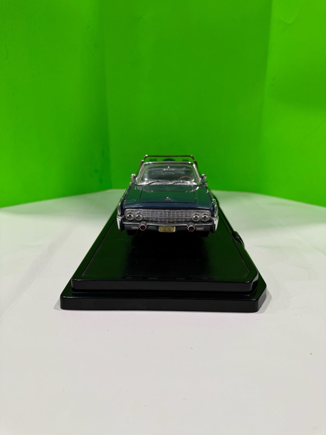 Lincoln Continental Presidential 1963 -Kennedy CAR CONVERTIBLE Diecast model Minichamps Diecast scale models, 5