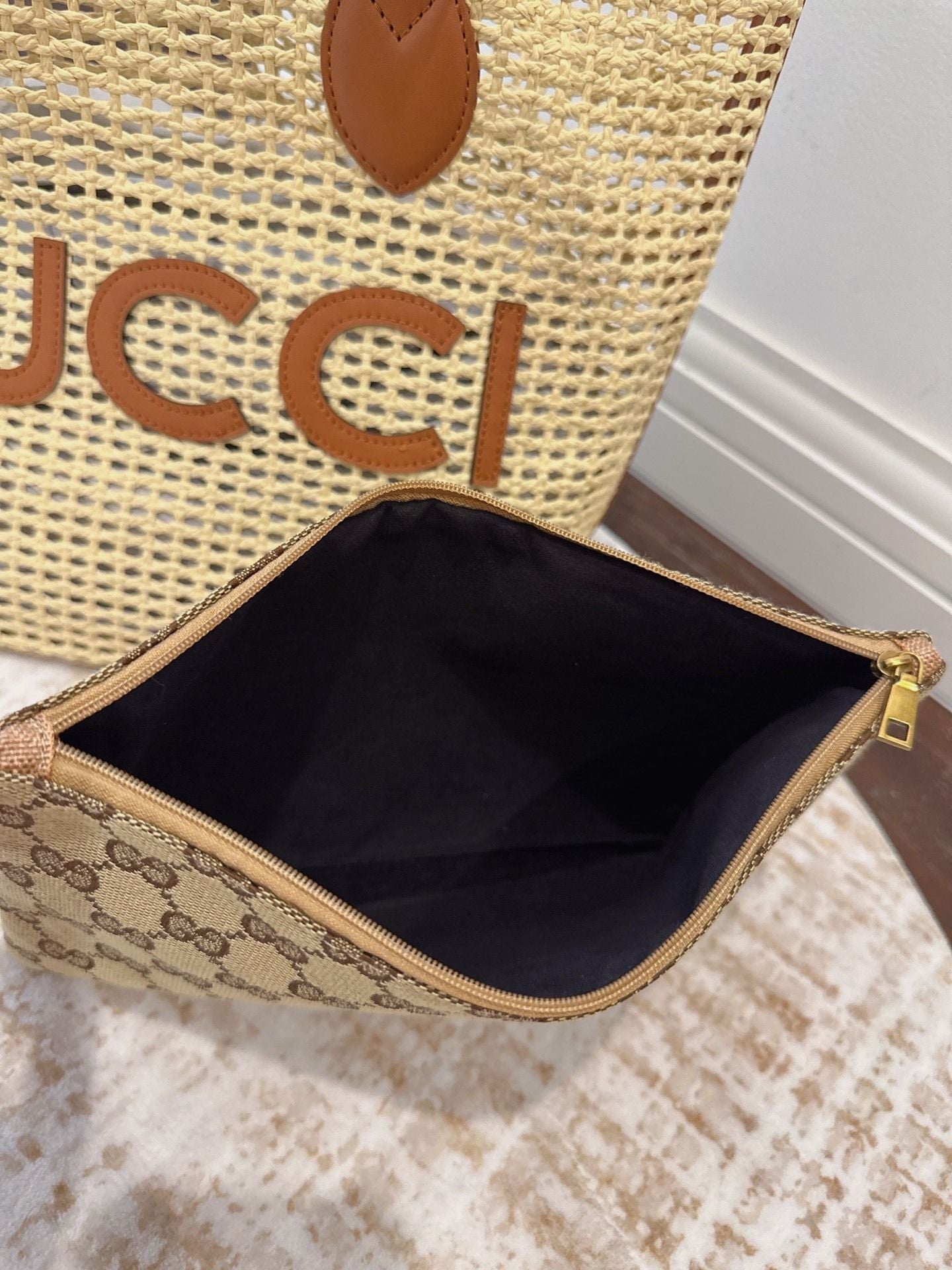 Gucci Leather-Trimmed Faux Raffia Logo Tote Bag with GG Supreme Pouch 7