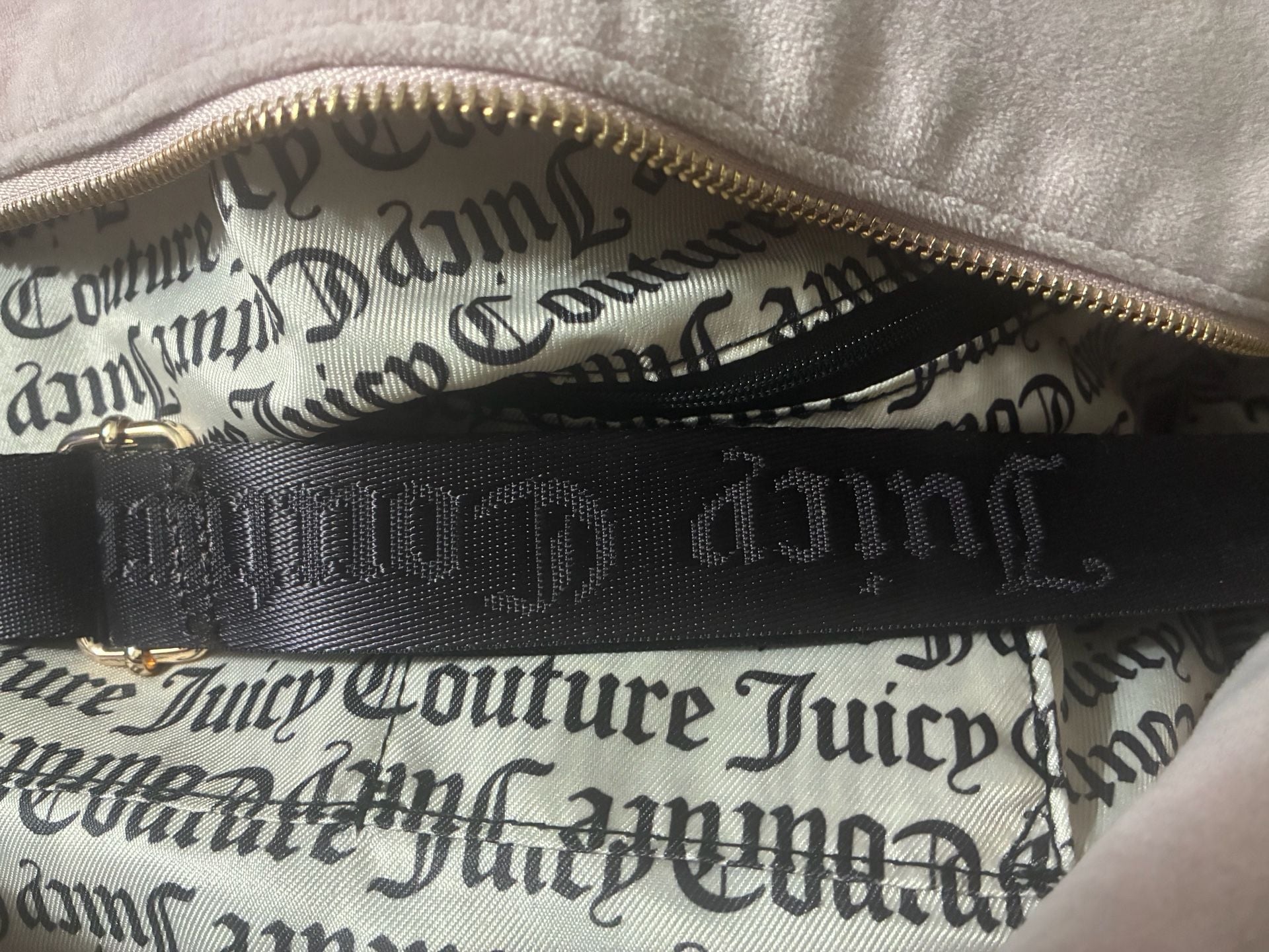 Juicy Couture Pink Velour Heritage Duffel Bag Travel Weekender 7