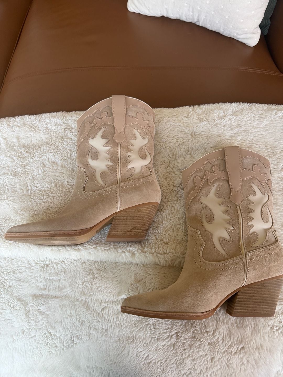 Dolce Vita Landen Western Boot in Dune Suede - size 8.5 5