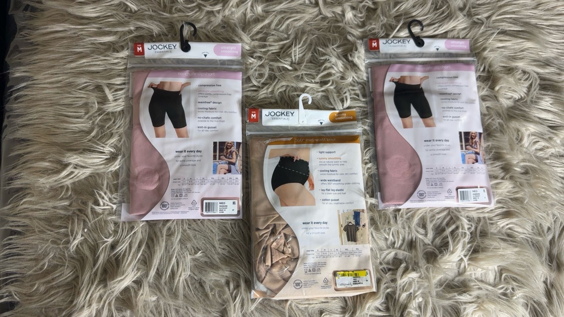 MEDIUM pack of 3 Jockey Essentials Smoothing Underwear. 2