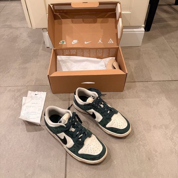 Nike Dunk Low WMNS Green Snake Pro Green Gum FQ8893-397