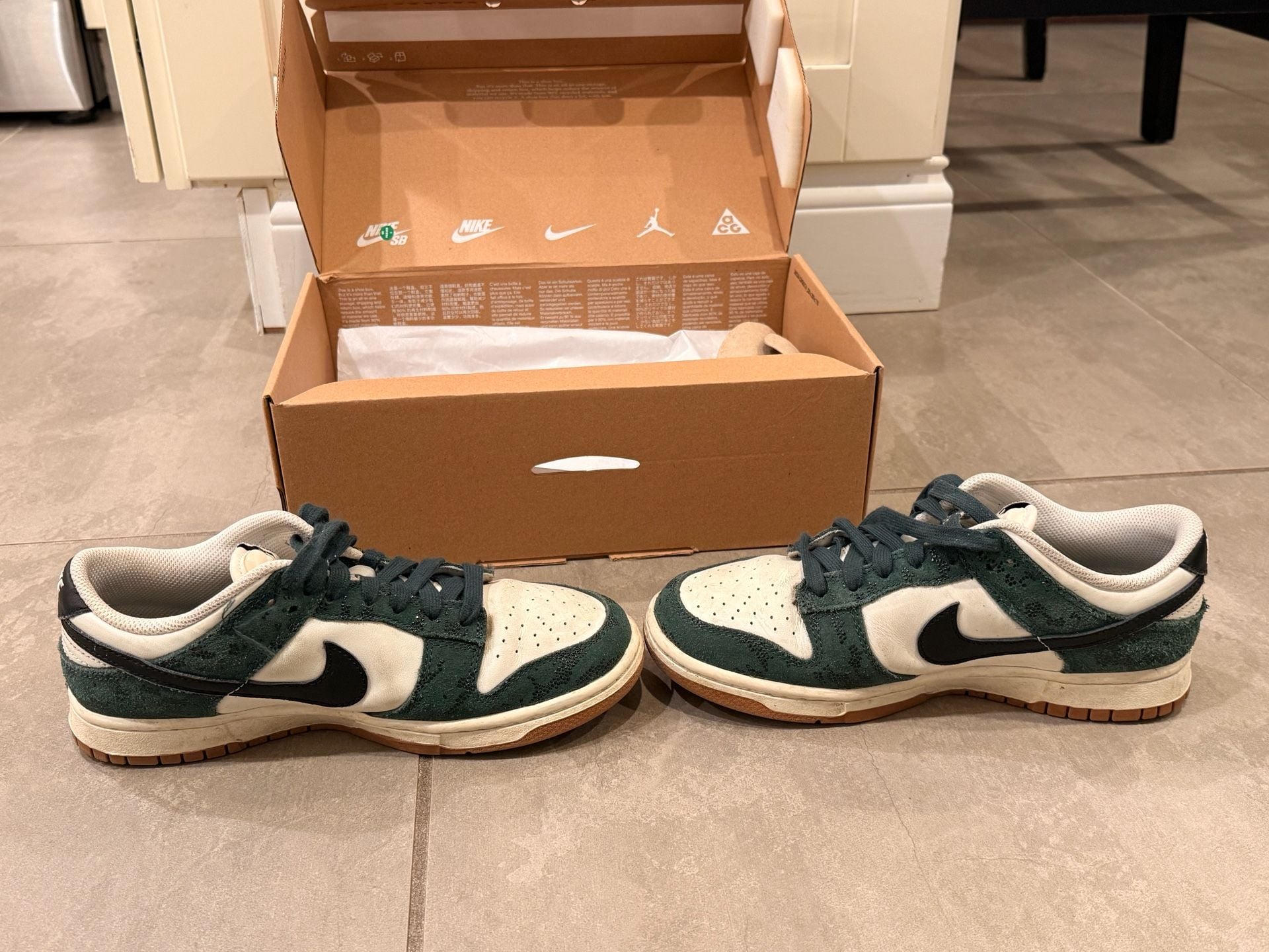 Nike Dunk Low WMNS Green Snake Pro Green Gum FQ8893-397 8