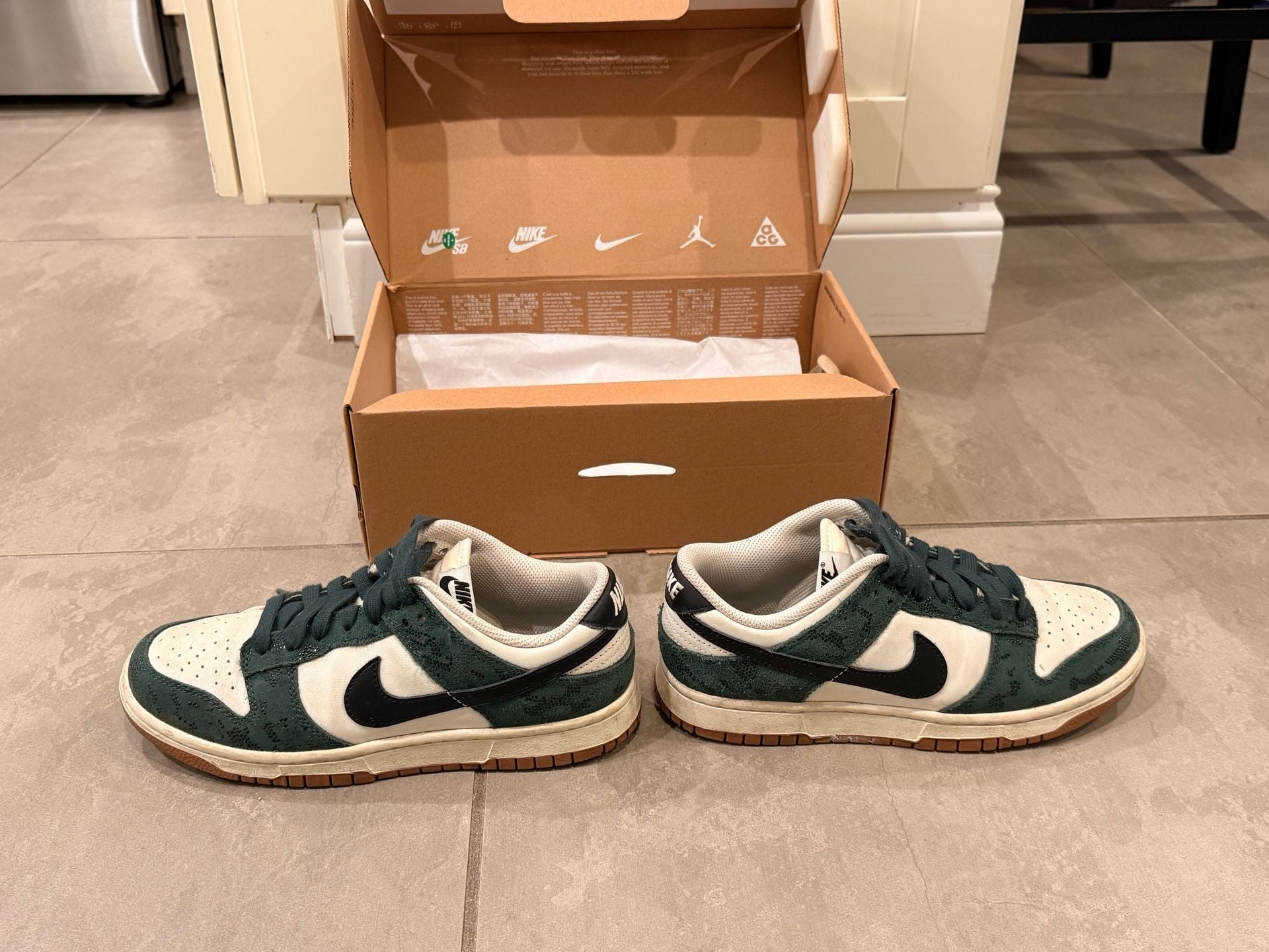 Nike Dunk Low WMNS Green Snake Pro Green Gum FQ8893-397 9