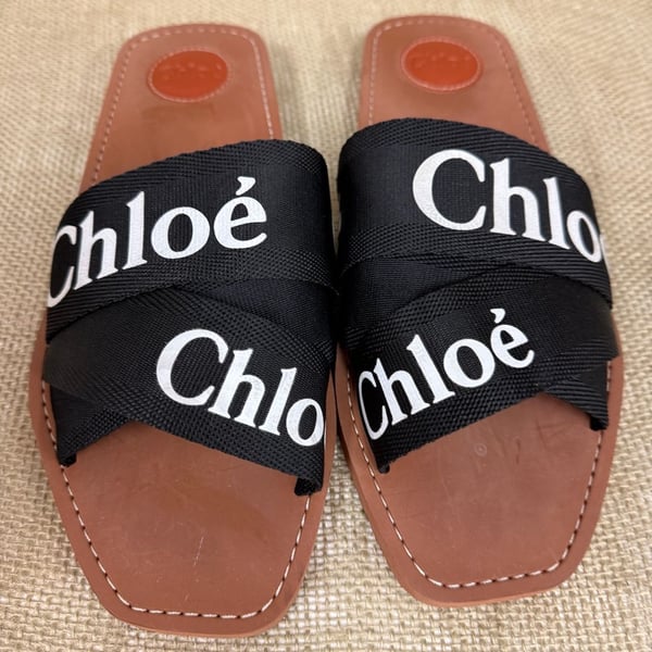 Chloé Woody Flat Logo-Print Canvas Slides in Black