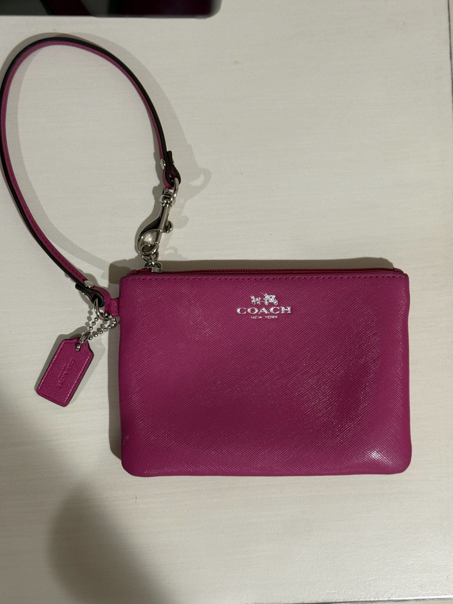 Coach Corner Zip Wristlet in Dark Fuchsia Crossgrain Leather 2