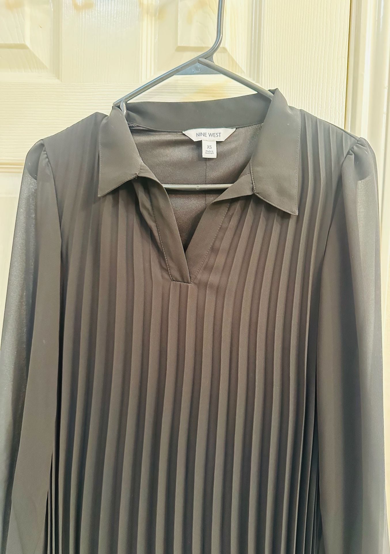 Nine West Black Long Sleeve Georgette Pleated Shift Dress XS 3