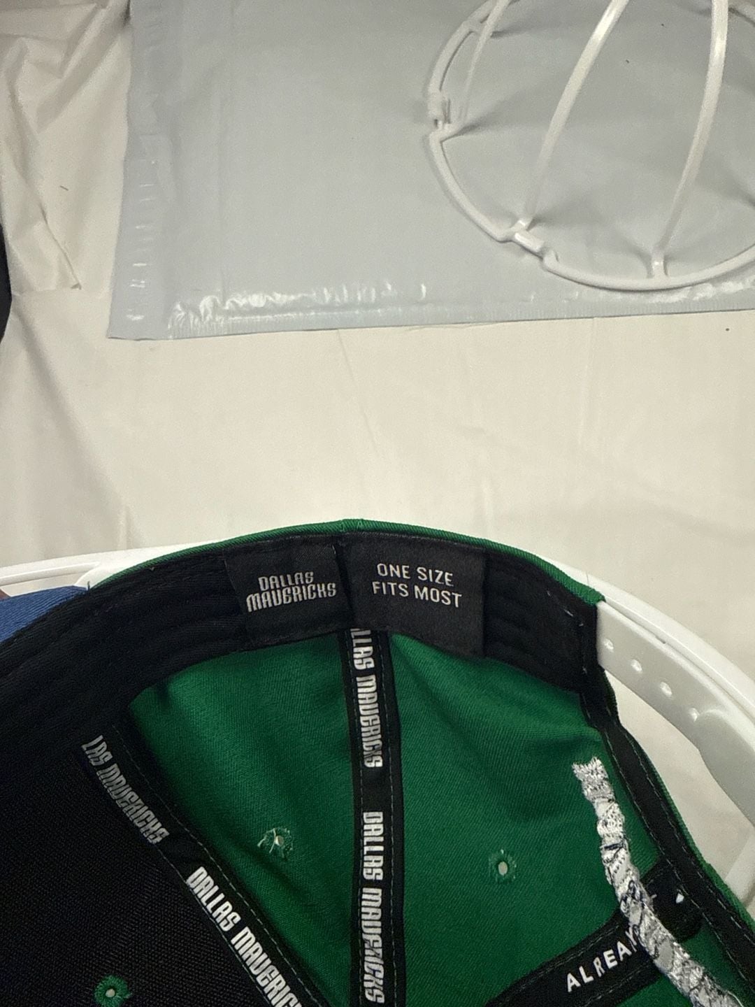 Dallas Mavericks Hardwood Classics Two-Tone Green and Navy Snapback Hat 6