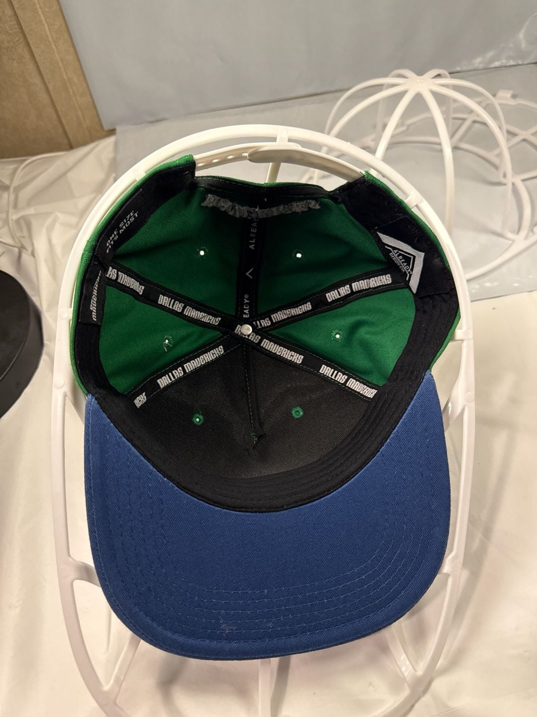 Dallas Mavericks Hardwood Classics Two-Tone Green and Navy Snapback Hat 8
