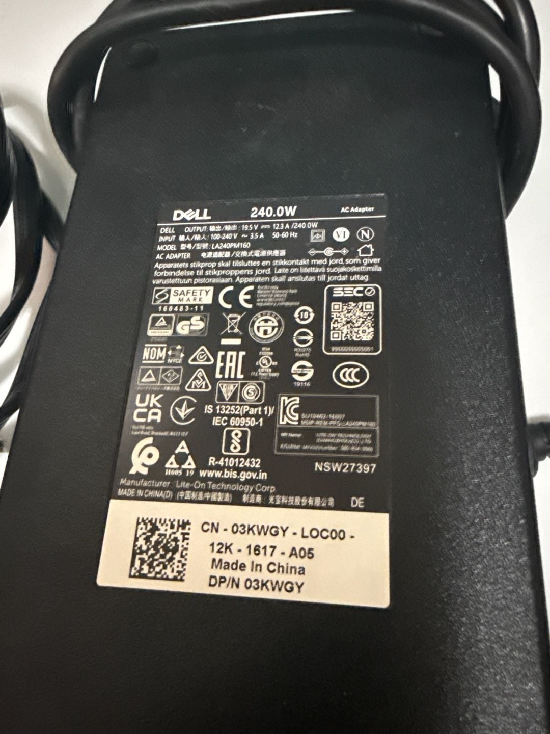 Genuine Dell 240W AC Adapter Charger 19.5V 12.3A LA240PM160 03KWGY 1