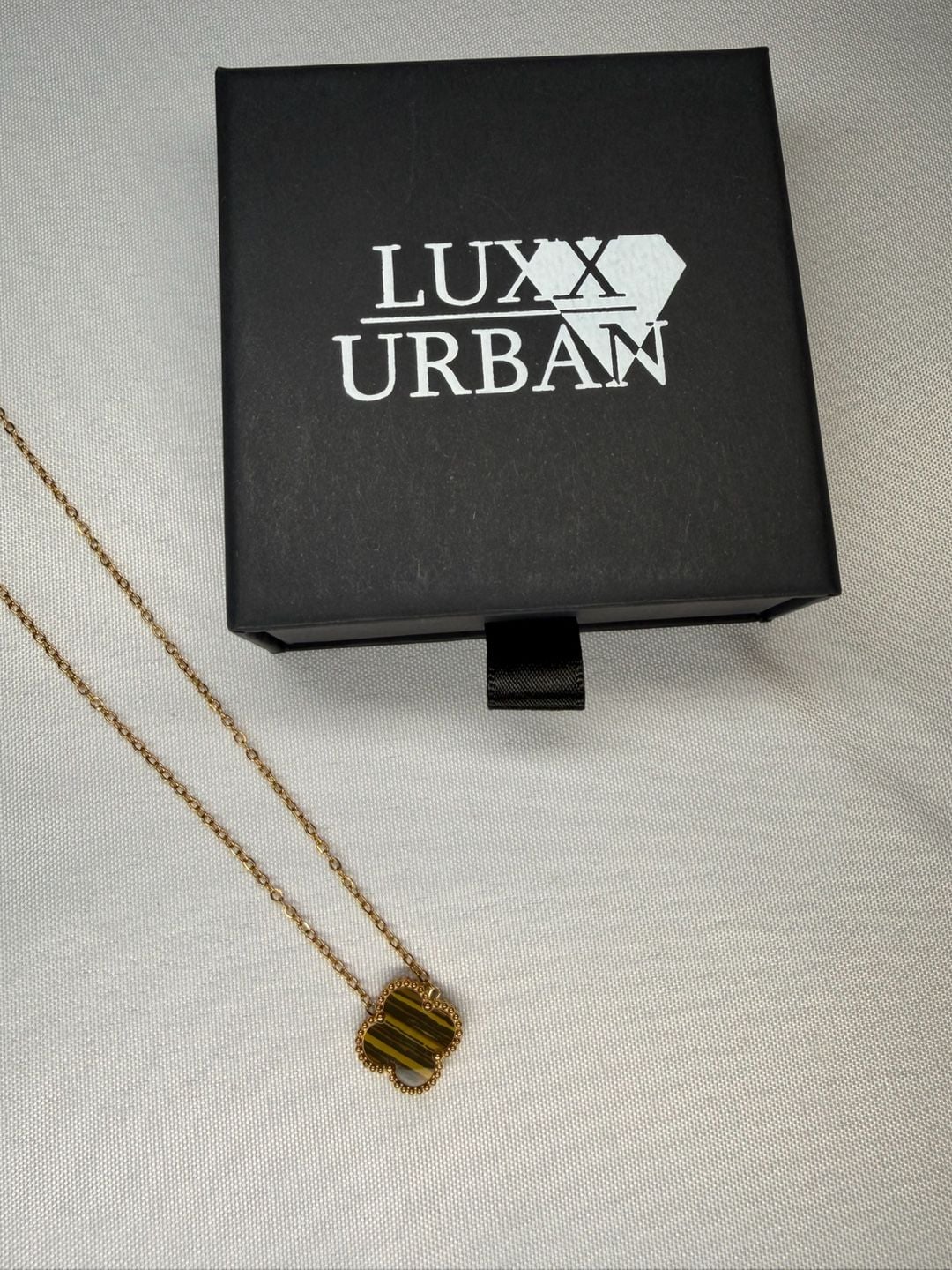 Tiger Eye Clover Pendant Necklace 18K Gold Plated 4