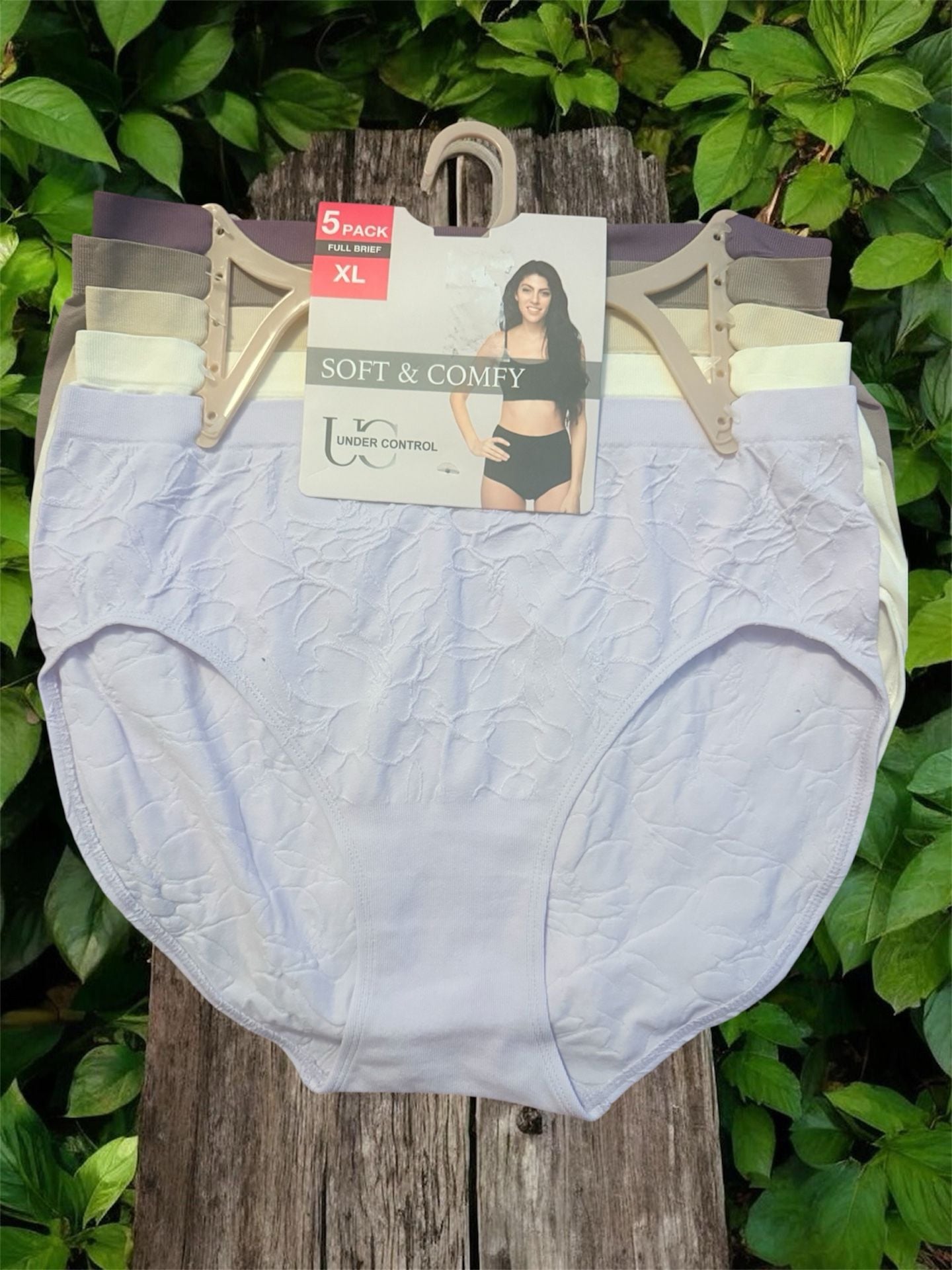 Under Control Womens Soft & Comfy Full Brief Seamless Panties 5-Pack XL
Please send me a message of which set you’d prefer after check out (Pic#1 or Pic#2)
Thank you 1