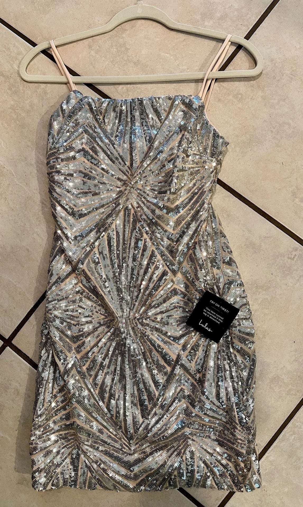 Lulus NWT Gold & Silver Sequin Geometric Bodycon Mini Dress NYE Holiday Party 8