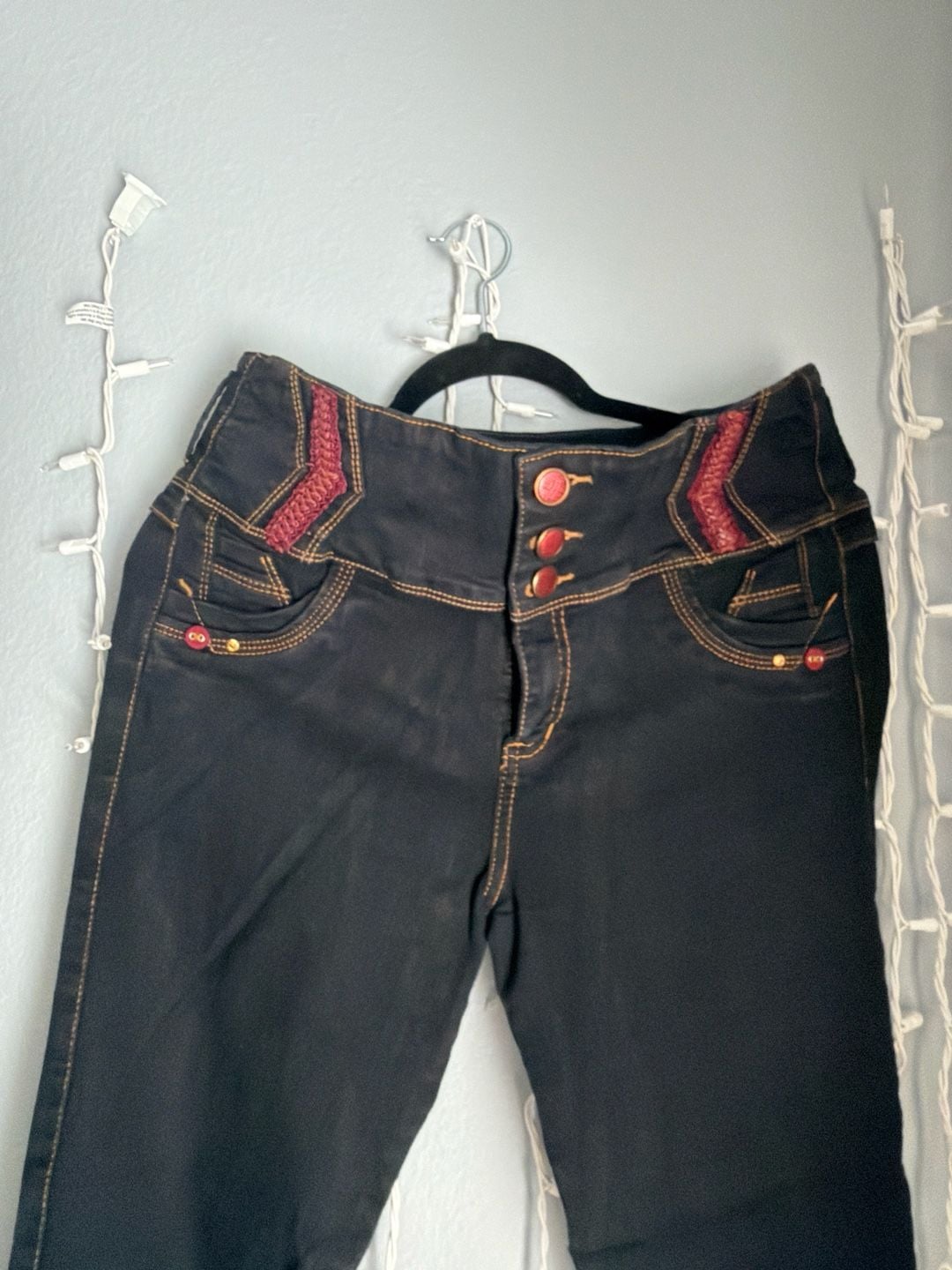 AMBAR Colombian High Waist Skinny Jeans with Red Embroidery and Ankle Zips 9