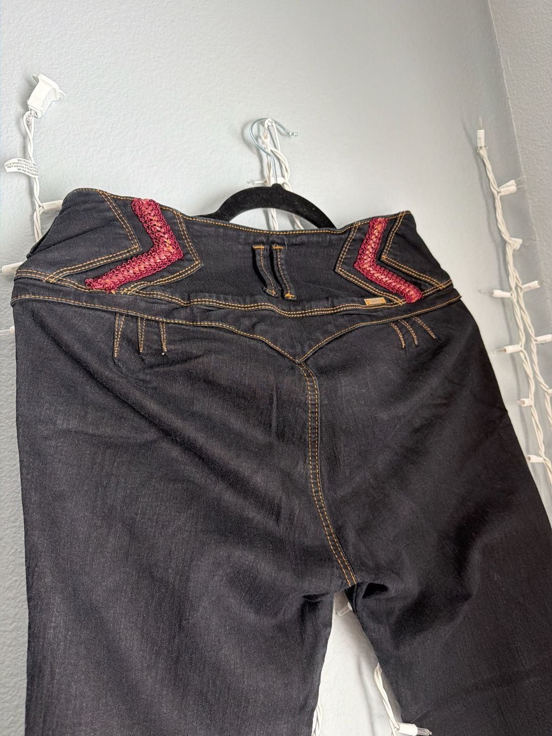 AMBAR Colombian High Waist Skinny Jeans with Red Embroidery and Ankle Zips 16