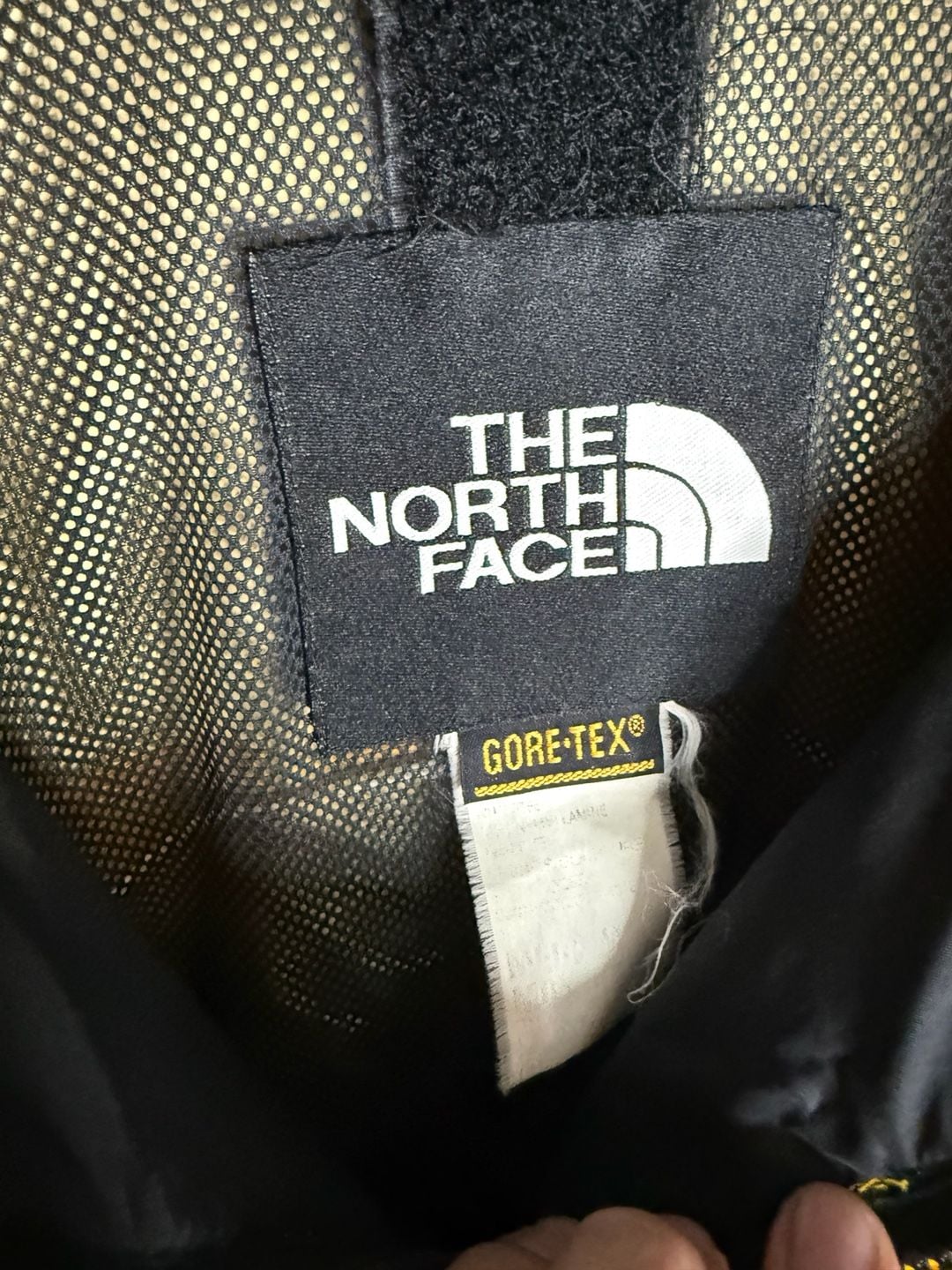 Vintage 90s The North Face Gore-Tex Mountain Light Jacket Yellow Black Medium 3