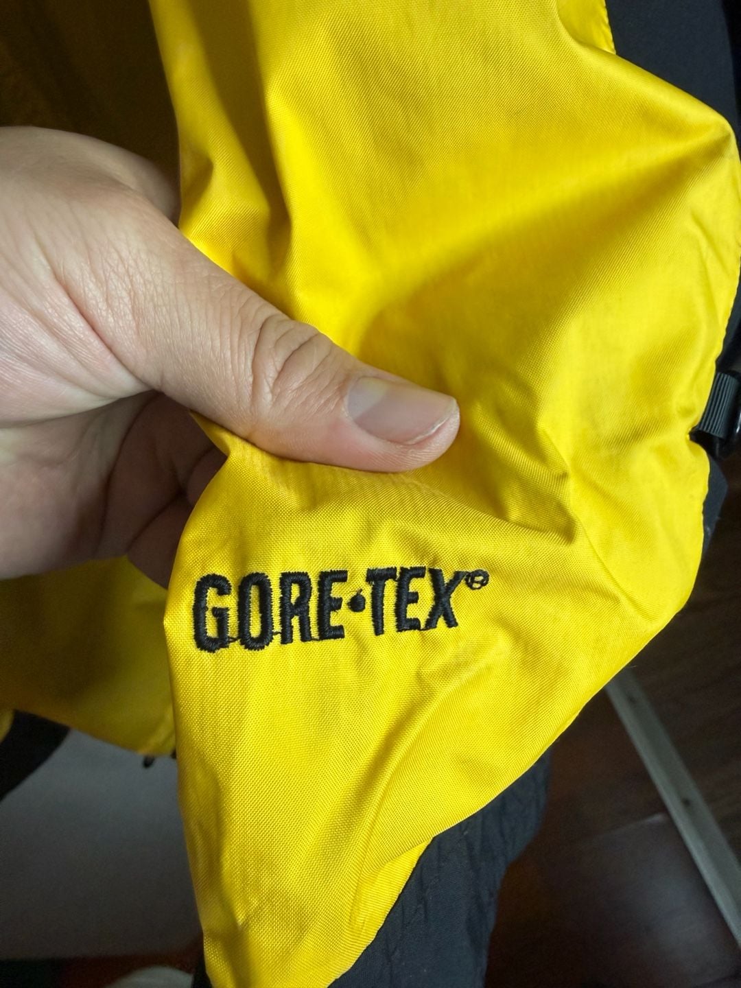 Vintage 90s The North Face Gore-Tex Mountain Light Jacket Yellow Black Medium 8
