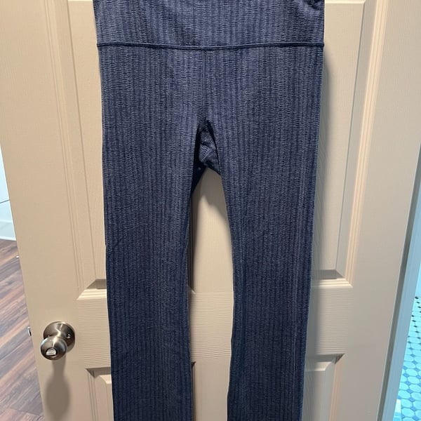 Athleta Elation Textured Straight Leg Pant in Nara Shibori Indigo, Size Large