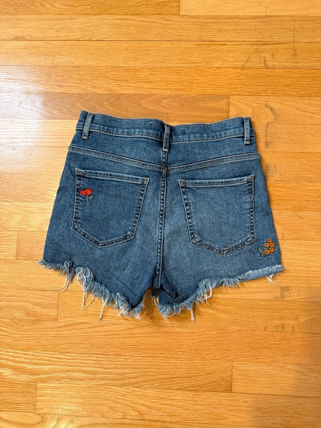 Express Midi High Rise Embroidered Floral Denim Cutoff Shorts 7