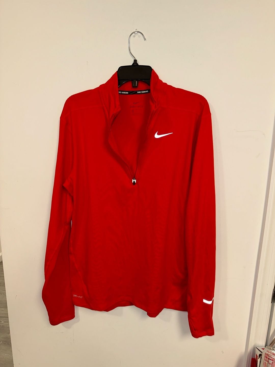 Nike Women's Dri-FIT Element Half-Zip Long Sleeve Running Top - Red 2