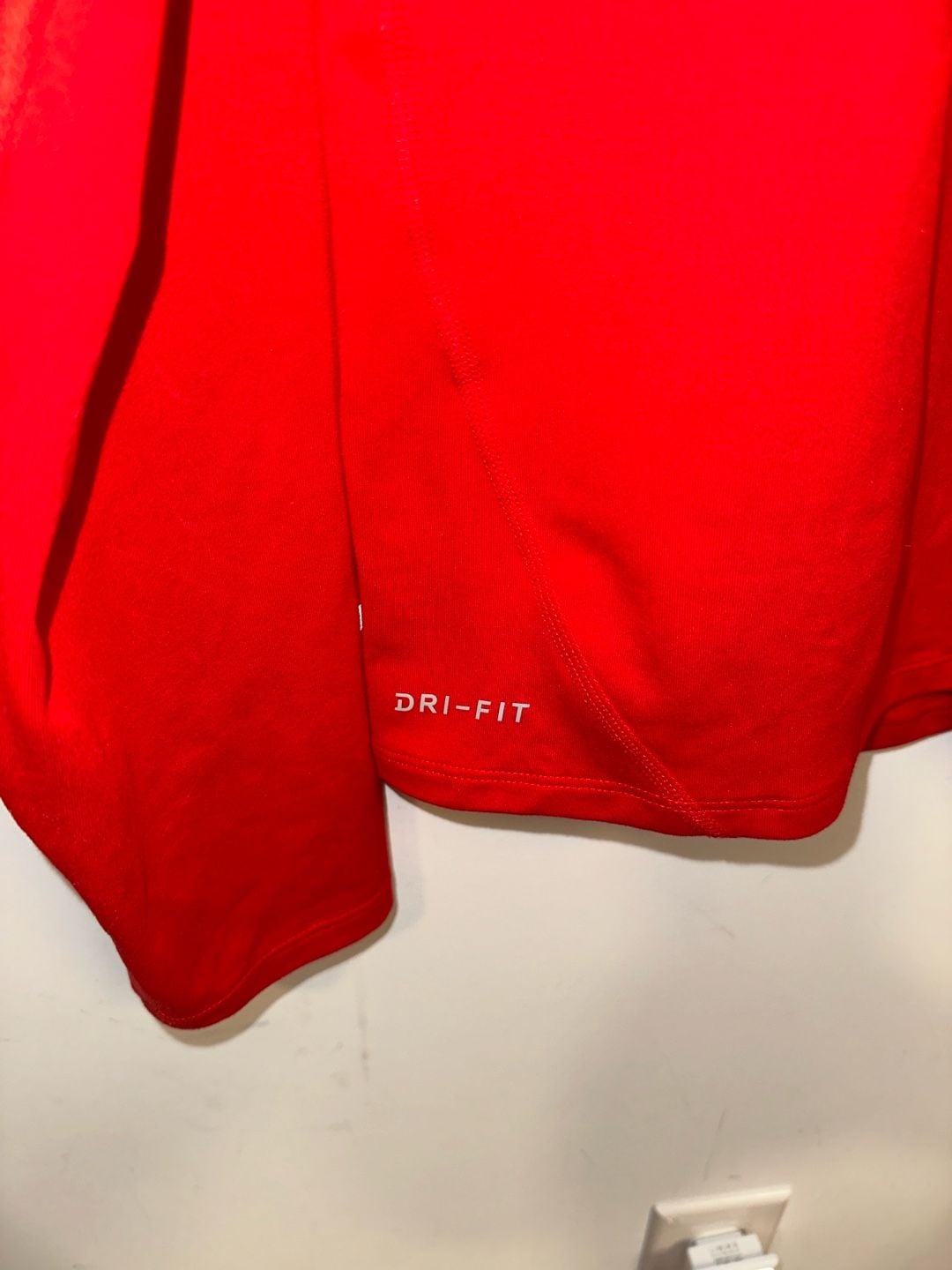Nike Women's Dri-FIT Element Half-Zip Long Sleeve Running Top - Red 4