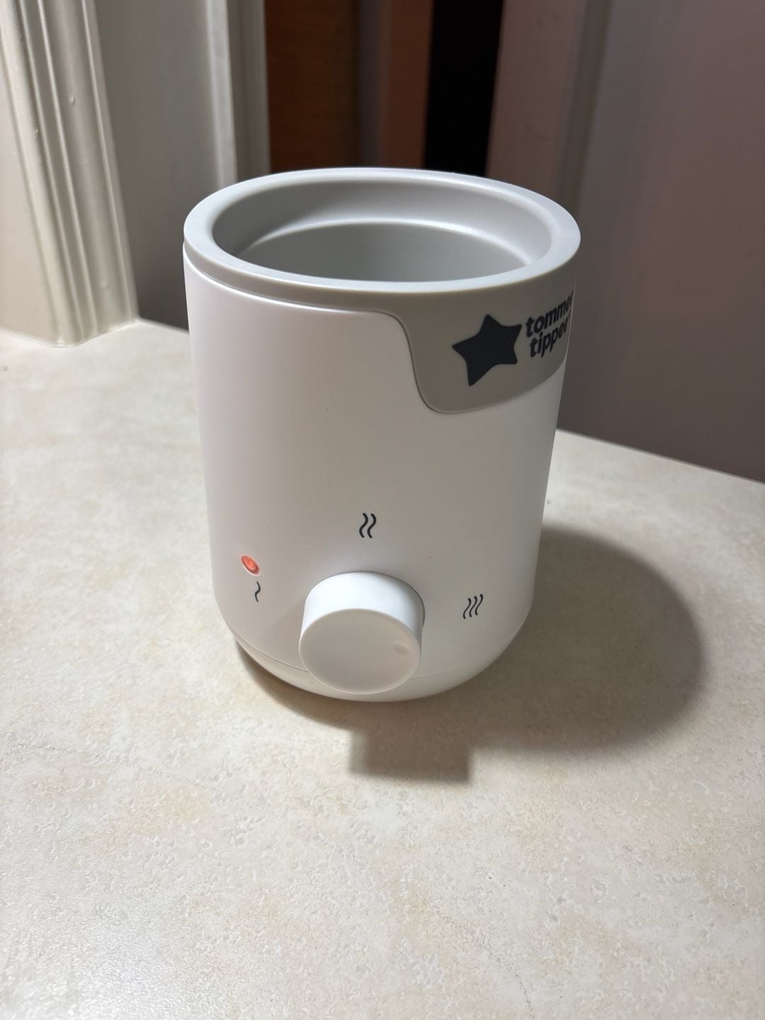 Tommee Tippee Easi-Warm Electric Baby Bottle and Food Warmer, White 1